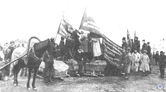Митинг крестьян в с. Новоивановке. 1928 г.