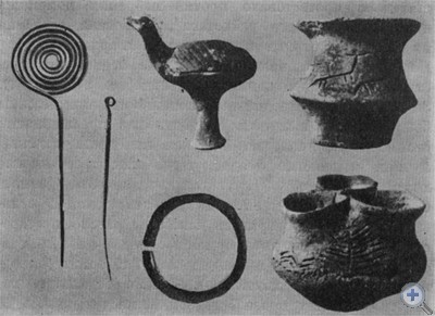 Предметы, найденные во время археологических раскопок на территории Ясенова в 1908—1912 гг. Хранятся во Львовском историческом музее.