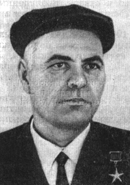 Герой Социалистического Труда Г. Я. Саенко. Нововасилевка, 1966 г.