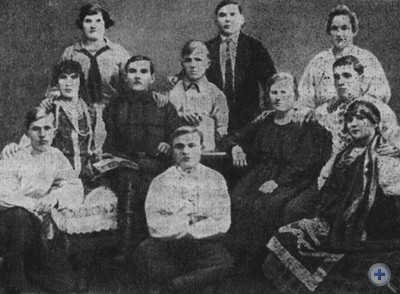 Члены драмкружка сельского клуба. Семеновка, 1924 г.